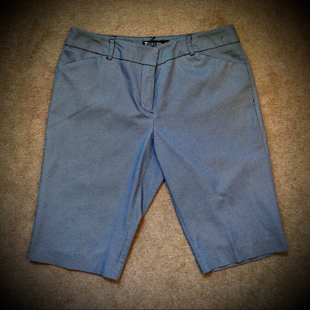 New York & Company 7th Avenue Design Studio Bermuda Shorts